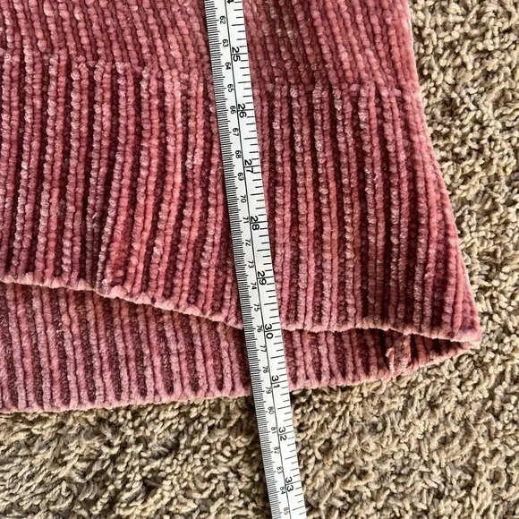 Wilfred Aritzia Violetta Chenille V-Neck Wife Sleeve Sweater in Rose Mauve - Picture 11 of 13